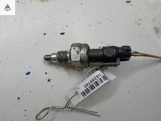 Датчик включения заднего хода (лягушка) Opel Vectra C 2002, 1.8 л., бензин, МКПП, жёлтый, седан