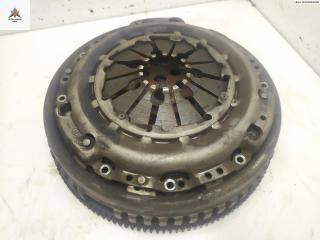 маховик Mitsubishi Carisma 1 поколение [рестайлинг] 2001, 1.9 л., дизель, МКПП, красный, хетчбэк 5 дв.