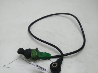 датчик детонации Volkswagen Passat B5 1998, 1.8 л., бензин, МКПП, красный, универсал, 054905377H