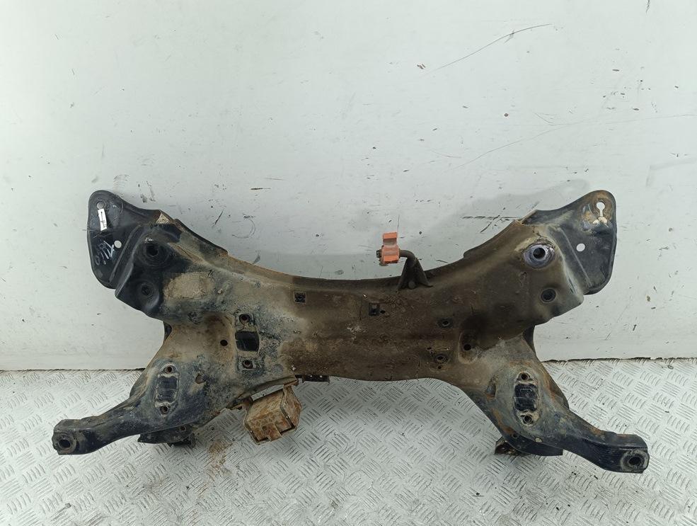 подрамник передний Hyundai Sonata YF 2010, 2.0 л., бензин, МКПП, чёрный, седан