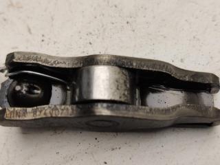 коромысло клапана (рокер) Peugeot 307 1 поколение [рестайлинг] 2005, 1.6 л., дизель, МКПП, чёрный, универсал, 9HZ