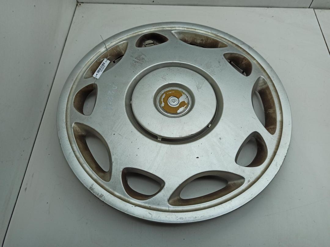 колпак колесный BMW 3 E46 1999, 2.0 л., бензин, МКПП, серый, седан, 1180104