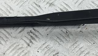 Щеткодержатель (поводок стеклоочистителя) передний Nissan Primera P11 2001, 1.8 л., бензин, МКПП, серый, универсал