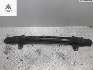 усилитель бампера переднего Volkswagen Golf 4 поколение 1998, 1.4 л., бензин, МКПП, чёрный, хетчбэк 3 дв., 1J0805551E