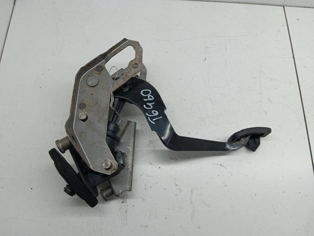 узел педальный (блок педалей) Ford Fiesta 2010, 1.3 л., бензин, МКПП, чёрный, хетчбэк 3 дв.