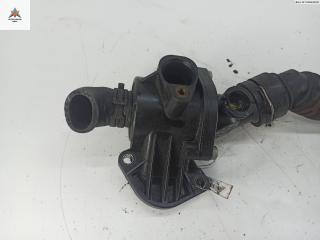 корпус термостата Audi A3 8P/8PA [рестайлинг] 2004, 2.0 л., бензин, МКПП, чёрный, хетчбэк 3 дв., 06F121111