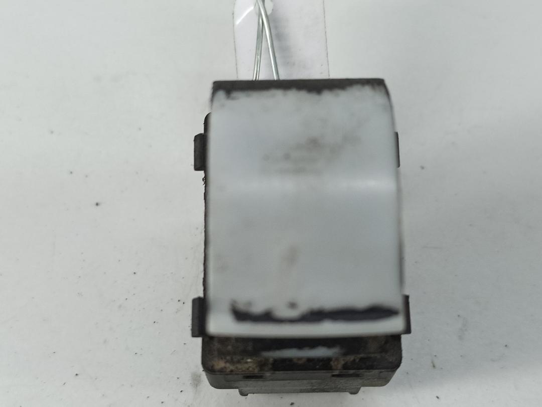 кнопка стеклоподъемника переднего правого Audi A4 B6 2002, 2.5 л., дизель, АКПП, серый, универсал, 8Z0959855A