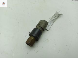 датчик давления масла Renault Megane 1 поколение 1996, 1.6 л., бензин, МКПП, красный, хетчбэк 5 дв.