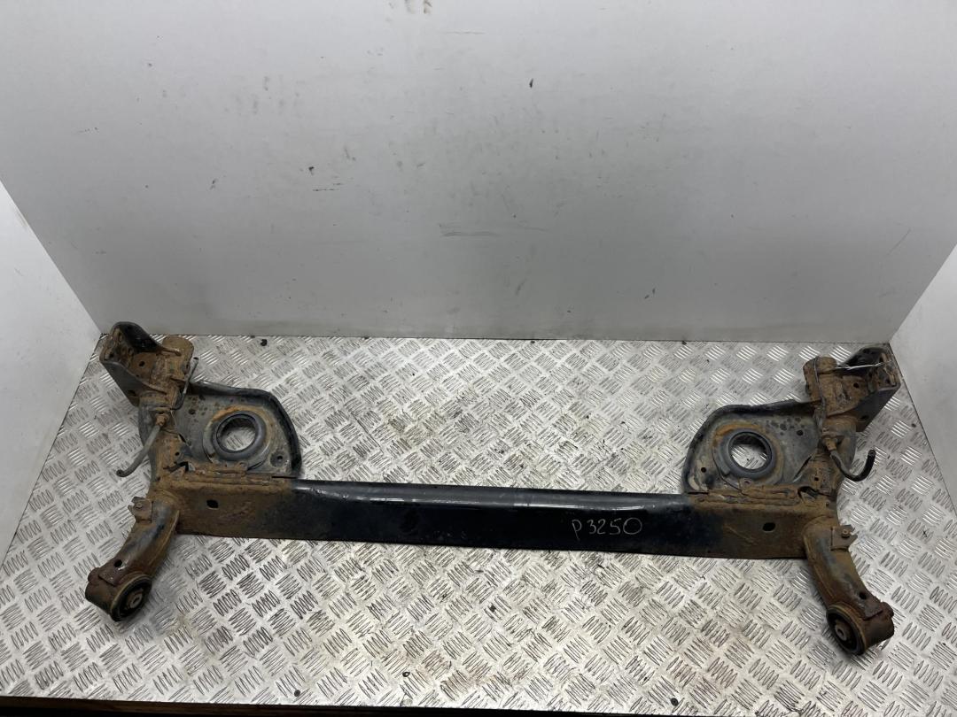 подрамник передний Nissan Micra K13 2012, 1.2 л., бензин, МКПП, чёрный, хетчбэк 5 дв.