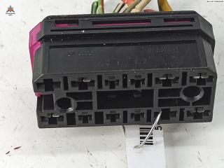 разъем (фишка) проводки Audi A6 4B/C5 [рестайлинг] 2004, 2.5 л., дизель, МКПП, чёрный, универсал, 8L0971978