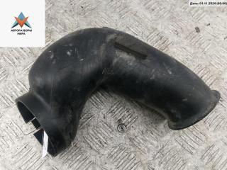 патрубок воздушного фильтра Volkswagen Sharan 1 поколение 1998, 2.8 л., бензин, 7M0806913D