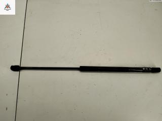 амортизатор крышки багажника (3-5 двери) Volkswagen Golf 3 поколение 1992, 1.6 л., бензин, МКПП, зелёный, хетчбэк 3 дв., 1H6827550