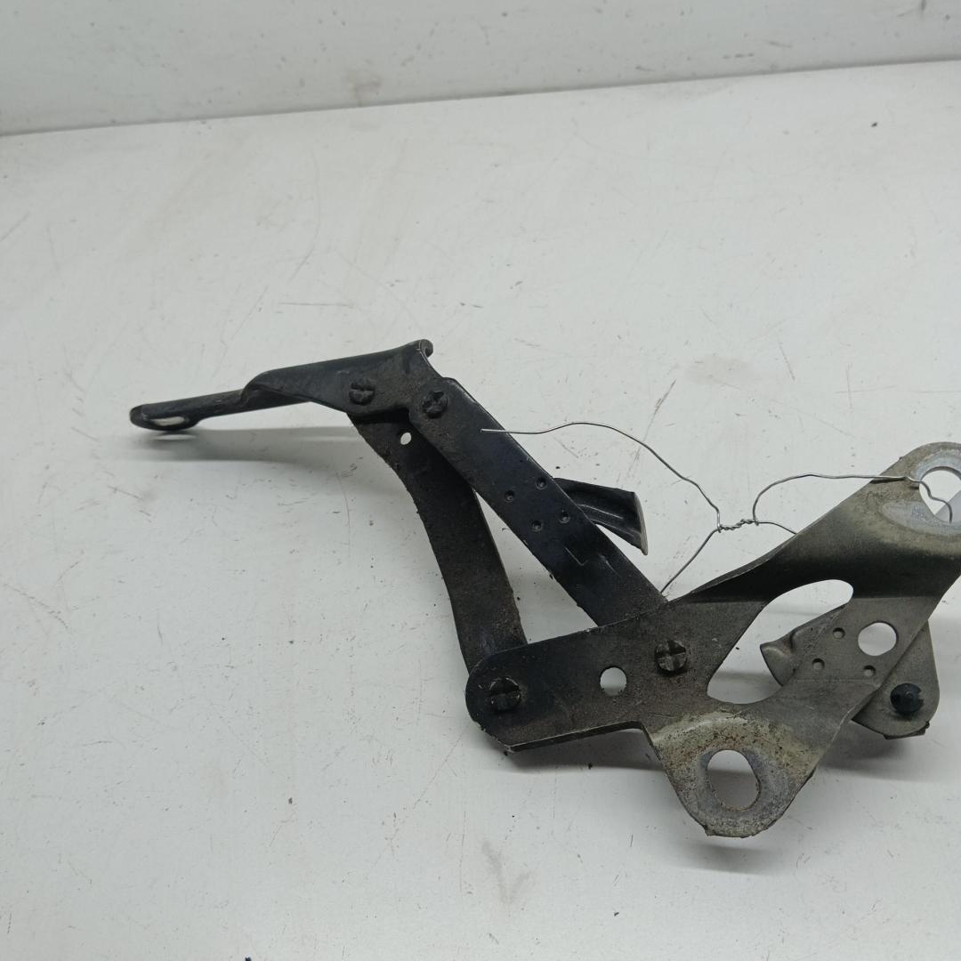 петля капота левая Ford Galaxy 2003, чёрный, минивэн, 7MO823381L