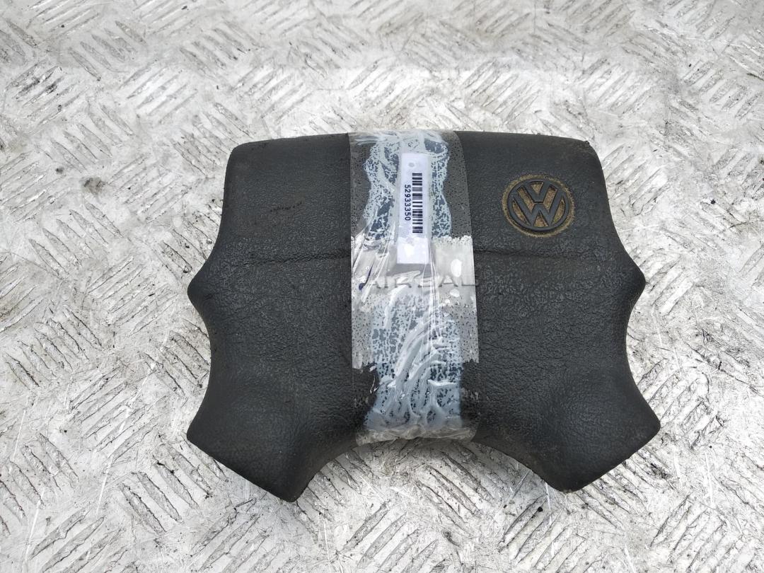 подушка безопасности водителя Volkswagen Passat B4 1995, 3A0880201B