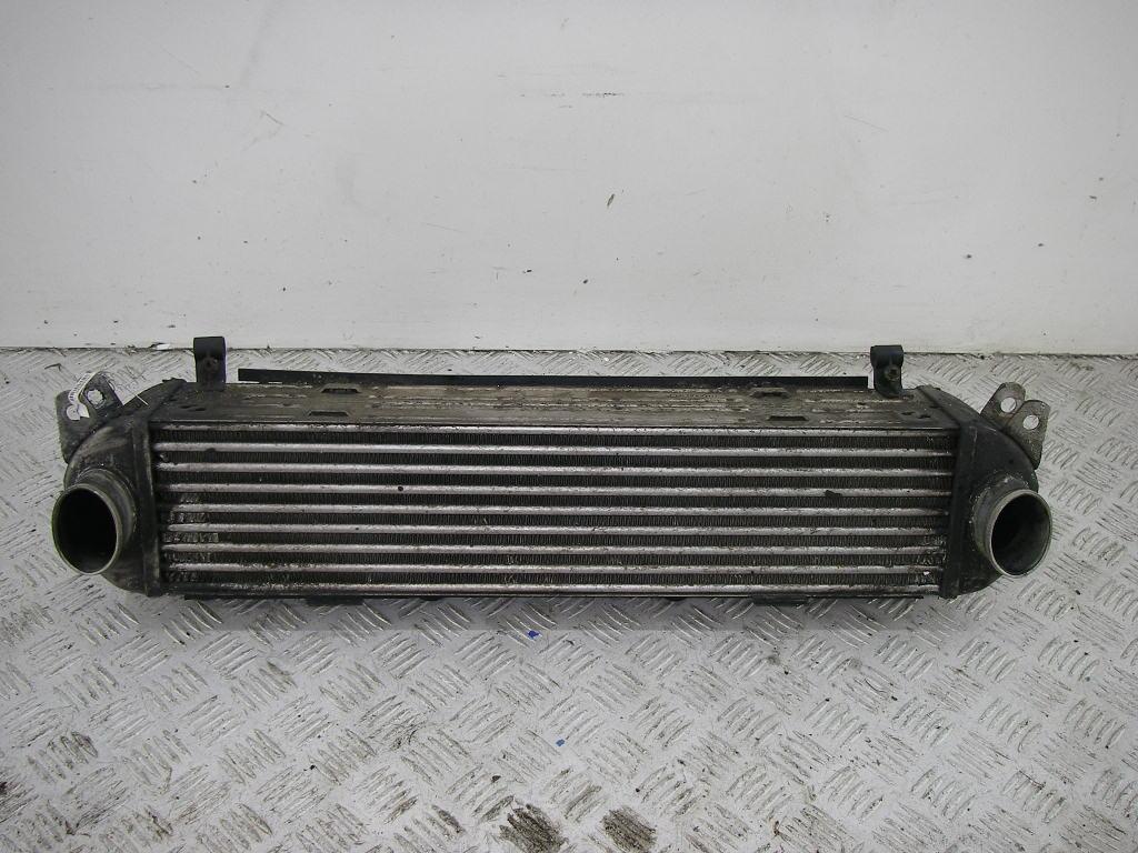 радиатор интеркулера Land Rover Range Rover Sport 2007, 2.7 л., дизель, АКПП, серый, внедорожник 5 дв., PLM500010