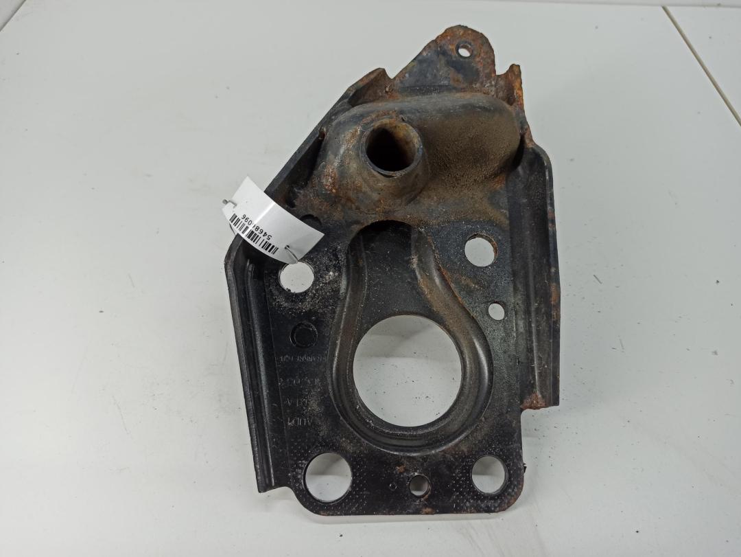 кронштейн (крепление) Audi A6 C5 2004, 3.0 л., бензин, МКПП, чёрный, седан, 4B0805498B