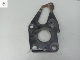 кронштейн (крепление) Audi A6 4B/C5 [рестайлинг] 2004, 3.0 л., бензин, МКПП, чёрный, седан, 4B0805499B