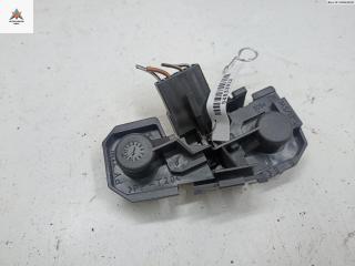 панель заднего левого фонаря Opel Omega B [рестайлинг] 2000, 2.2 л., бензин, МКПП, красный, седан