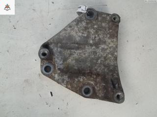 кронштейн компрессора кондиционера Opel Meriva 1 поколение (A) 2004, 1.6 л., бензин, робот, красный, минивэн, 90529603