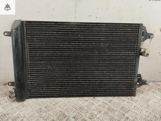 радиатор кондиционера Volkswagen Sharan 1 поколение [рестайлинг] 2001, 1.8 л., бензин, МКПП, чёрный, минивэн, 7M3820411