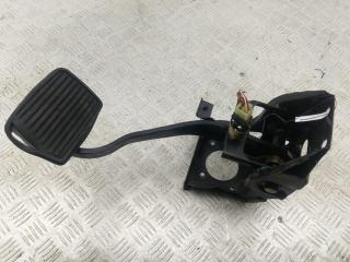 педаль тормоза SsangYong Musso 1996, 2.8 л., бензин, АКПП, зелёный, внедорожник 5 дв.