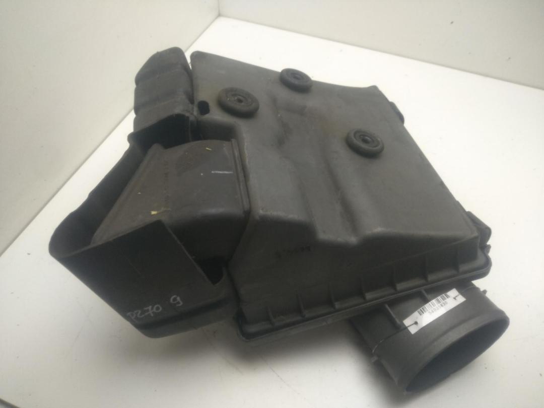 корпус воздушного фильтра Chrysler Sebring 1999, 2.0 л., бензин, МКПП, серый, кабриолет, P04671353AG