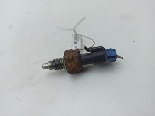 Датчик включения заднего хода (лягушка) Opel Zafira B 2005, 1.6 л., бензин, МКПП, серый, минивэн