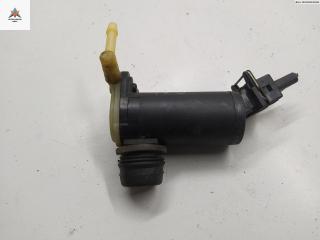 насос (моторчик) омывателя стекла Mazda 2 DY 2004, чёрный, хетчбэк 5 дв., DD10-67-482