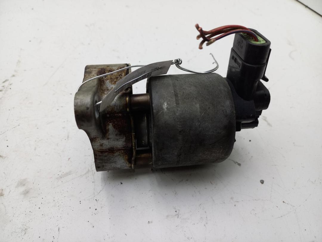 клапан EGR Opel Omega B 2002, 2.2 л., бензин, МКПП, серый, универсал, 9410704321