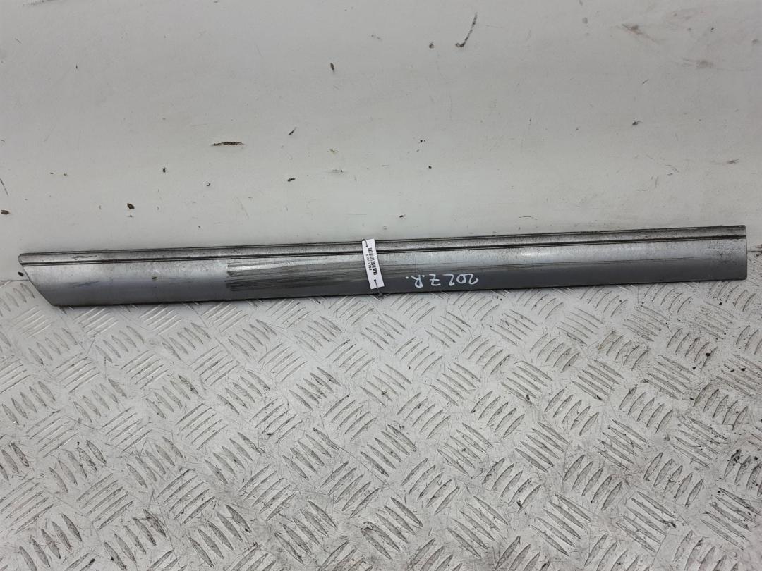 молдинг двери задней правой Mercedes-Benz C W202 2000, 2.2 л., дизель, АКПП, серый, универсал, 2026908662