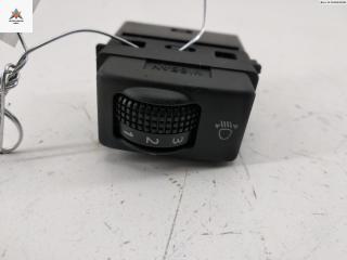 кнопка корректора фар Nissan Micra 4 поколение (K13) 2012, 1.2 л., бензин, МКПП, чёрный, хетчбэк 5 дв.