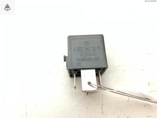 реле (прочие) Mercedes-Benz M-Class ML W163 2002, 2.7 л., дизель, МКПП, синий, внедорожник 5 дв., 0025422619