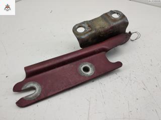 петля капота левая Mazda 323 BA 1996, красный, хетчбэк 5 дв.