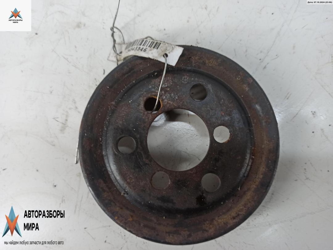 шкив насоса гидроусилителя Audi A4 B5 1996, 1.8 л., бензин, МКПП, серый, универсал - фото №1