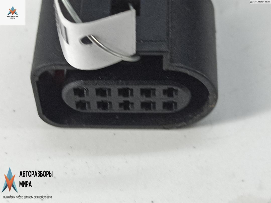 разъем (фишка) проводки Audi A6 4B/C5 2000, 2.5 л., дизель, МКПП, синий, универсал, 1J0973715 - фото №1
