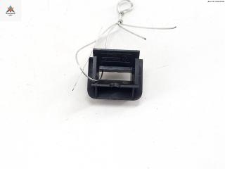 кронштейн (крепление) BMW 5 серия E39 [рестайлинг] 2002, 2.2 л., бензин, МКПП, зелёный, универсал, 8156532