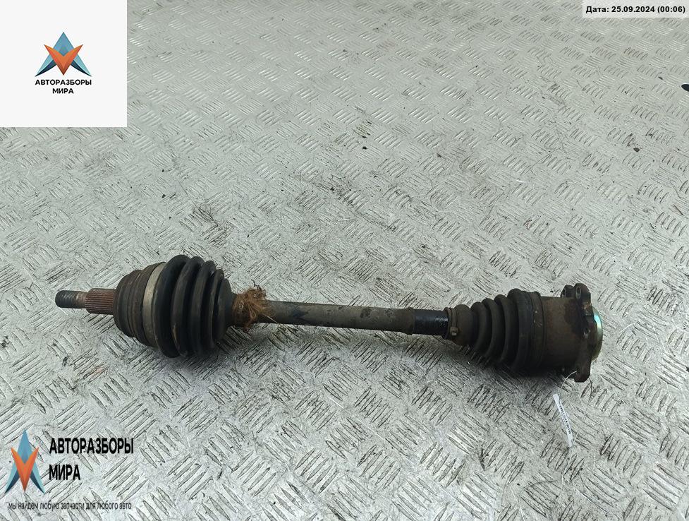 полуось передняя левая (приводной вал, ШРУС) Volkswagen Golf 4 поколение 2000, 1.9 л., дизель, АКПП, белый, универсал - фото №1