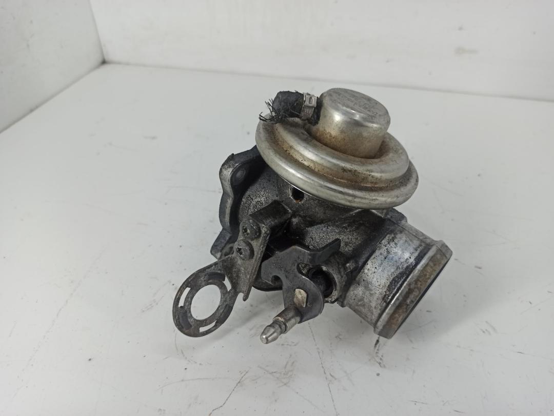 клапан EGR Audi A3 8L 1999, 1.9 л., дизель, МКПП, серый, хетчбэк 5 дв., 038131501E