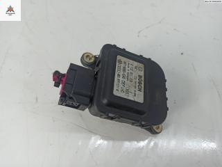 Заслонка печки/климат-контроля Audi A6 4B/C5 [рестайлинг] 2002, 2.5 л., дизель, АКПП, чёрный, универсал, 4B1820511K