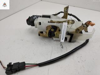 замок двери задней правой Mazda 323 BA 1996, 1.5 л., бензин, МКПП, красный, хетчбэк 5 дв.