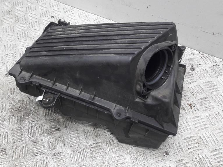 корпус воздушного фильтра Volkswagen Bora 2003, 1.9 л., дизель, МКПП, серый, универсал