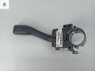 переключатель поворотов Audi A6 4B/C5 2000, 2.5 л., дизель, МКПП, чёрный, универсал, 8L0953513G