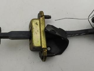 ограничитель открывания двери Ford Focus 1 поколение [рестайлинг] 2002, хетчбэк 3 дв.