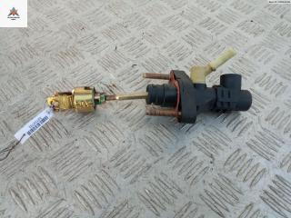 цилиндр сцепления главный Toyota Corolla 9 поколение (E120/E130) 2003, 2.0 л., дизель, МКПП, серый, хетчбэк 5 дв., 31420-05010