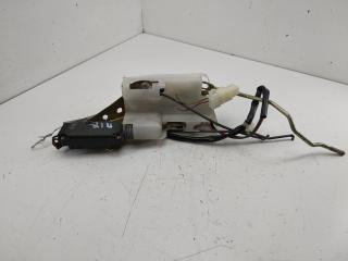 замок двери передней правой Mazda 323 BA 1996, 1.5 л., бензин, МКПП, красный, хетчбэк 5 дв.