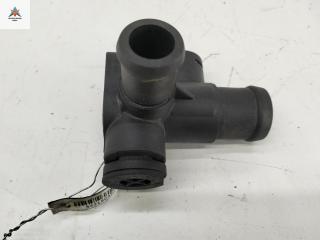 фланец (тройник) системы охлаждения Audi A6 4A/C4 1994, 2.0 л., бензин, МКПП, серый, седан, 037121132B