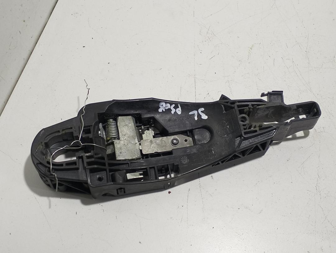Корпус (держатель) ручки двери задней левой Peugeot 308 T9 2014, 1.6 л., бензин, МКПП, чёрный, хетчбэк 5 дв., 9802977380