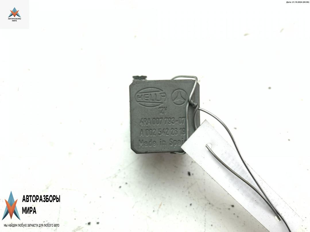 реле (прочие) Mercedes-Benz C-Класс W203/S203/CL203 2002, 1.8 л., бензин, АКПП, чёрный, универсал, 0025422619 - фото №1