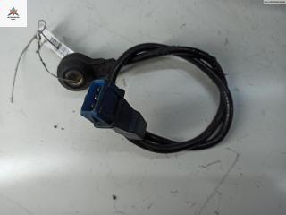 датчик детонации Audi A4 B5 1996, 1.8 л., бензин, МКПП, серый, универсал, 054905377G