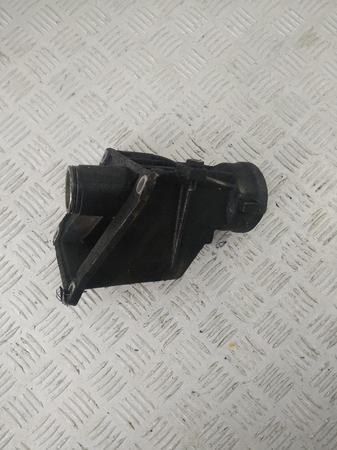 кронштейн (крепление) BMW X3 E83 2006, 2.0 л., дизель, МКПП, серый, внедорожник 5 дв., 31537516067